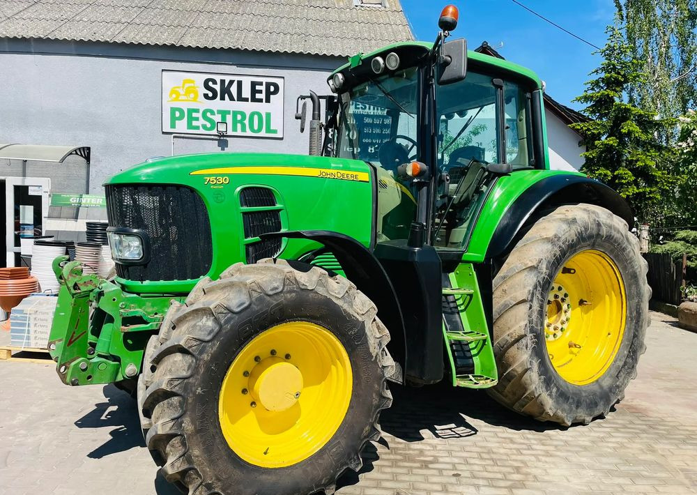 John Deere 7530 PREMIUM - Traktors: foto 1 John Deere 7530 PREMIUM - Traktors: foto 1
