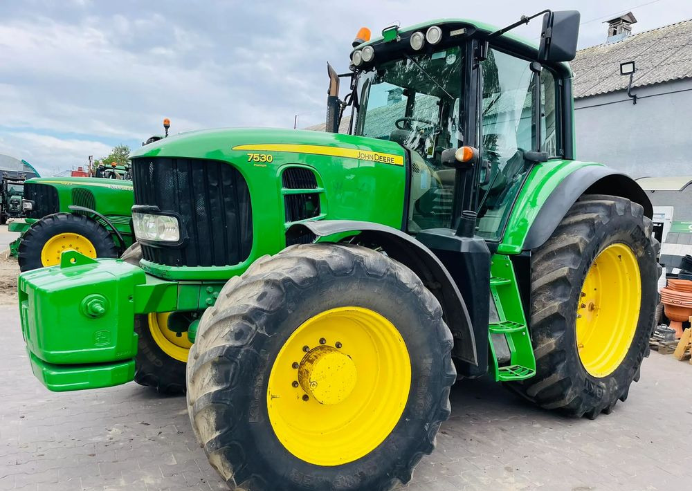 John Deere 7530 PREMIUM - Traktors: foto 3 John Deere 7530 PREMIUM - Traktors: foto 3