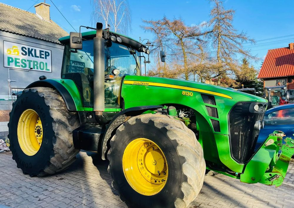 John Deere 8130 - Traktors: foto 1 John Deere 8130 - Traktors: foto 1