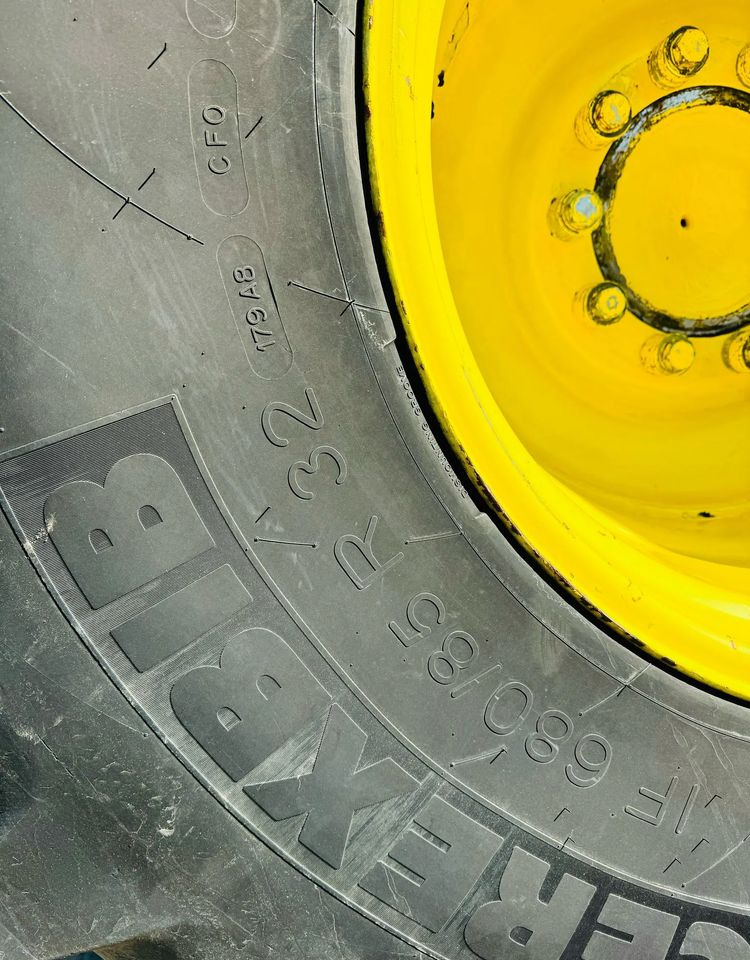 Labības kombains John Deere W540i: foto 17