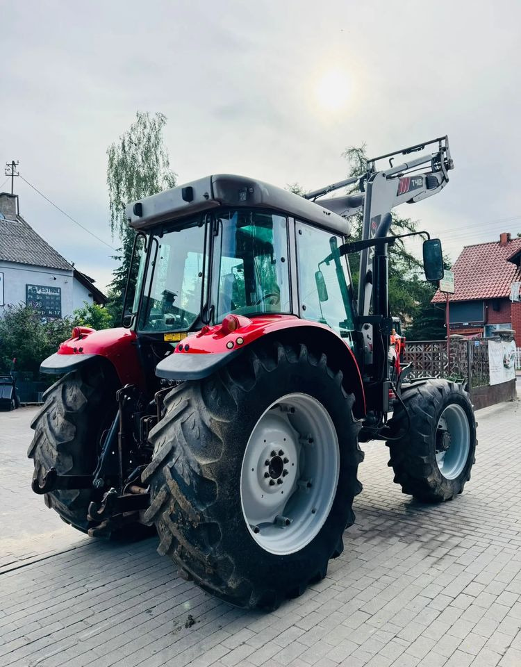 Massey Ferguson 5460 - Traktors: foto 5 Massey Ferguson 5460 - Traktors: foto 5