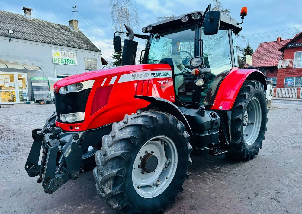 Massey Ferguson 7614 Dyna 4 - Traktors: foto 5 Massey Ferguson 7614 Dyna 4 - Traktors: foto 5