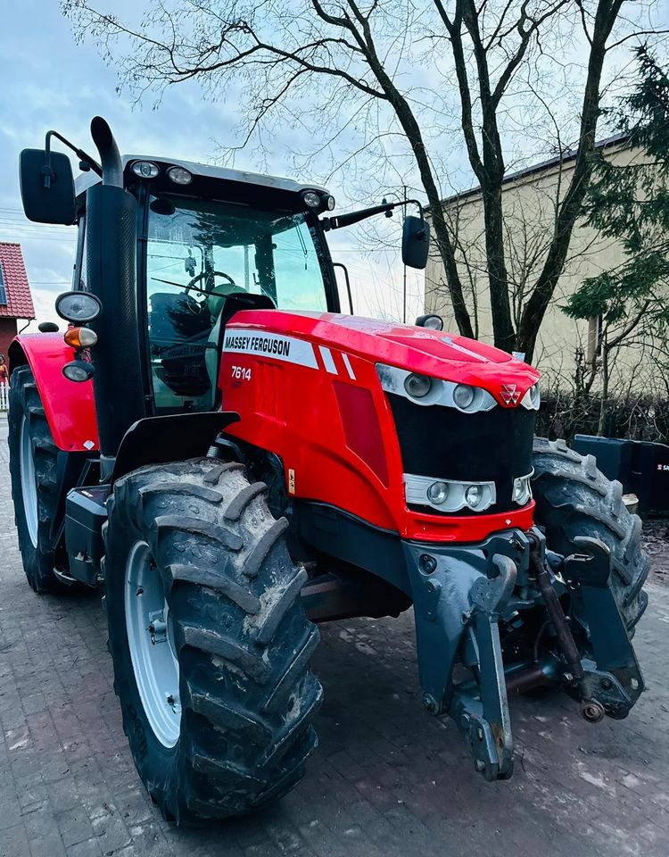 Massey Ferguson 7614 Dyna 4 - Traktors: foto 1 Massey Ferguson 7614 Dyna 4 - Traktors: foto 1