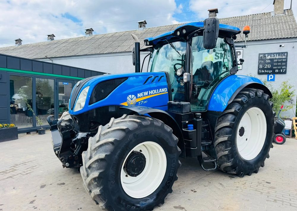 New Holland T7.190 - Traktors: foto 1 New Holland T7.190 - Traktors: foto 1