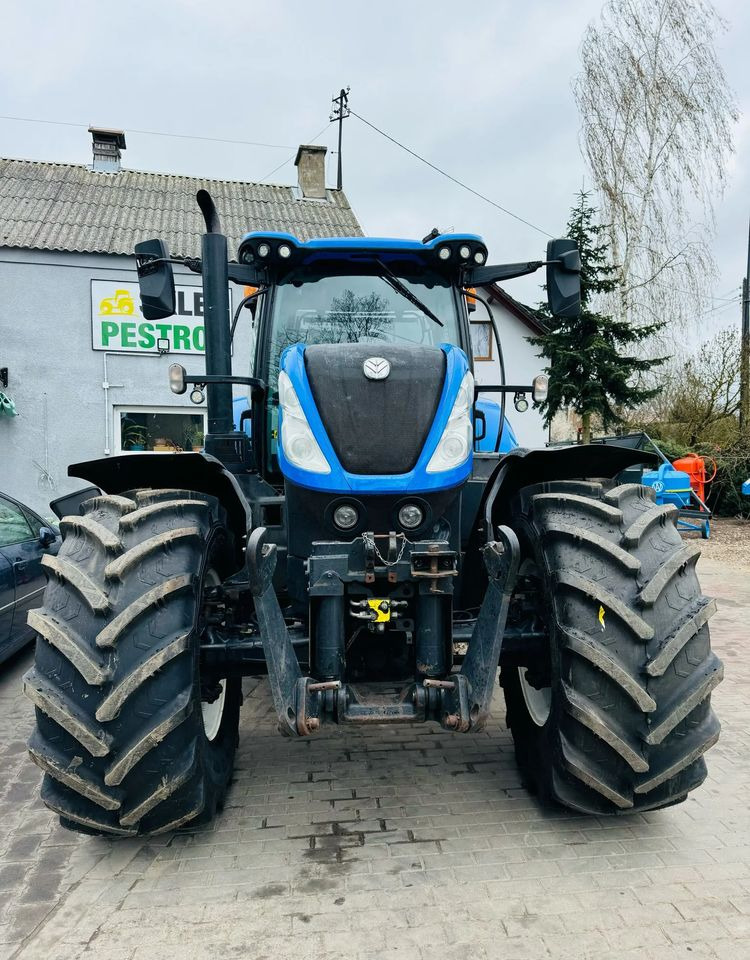 New Holland T7.230 AUTOCOMMAND - Traktors: foto 5 New Holland T7.230 AUTOCOMMAND - Traktors: foto 5