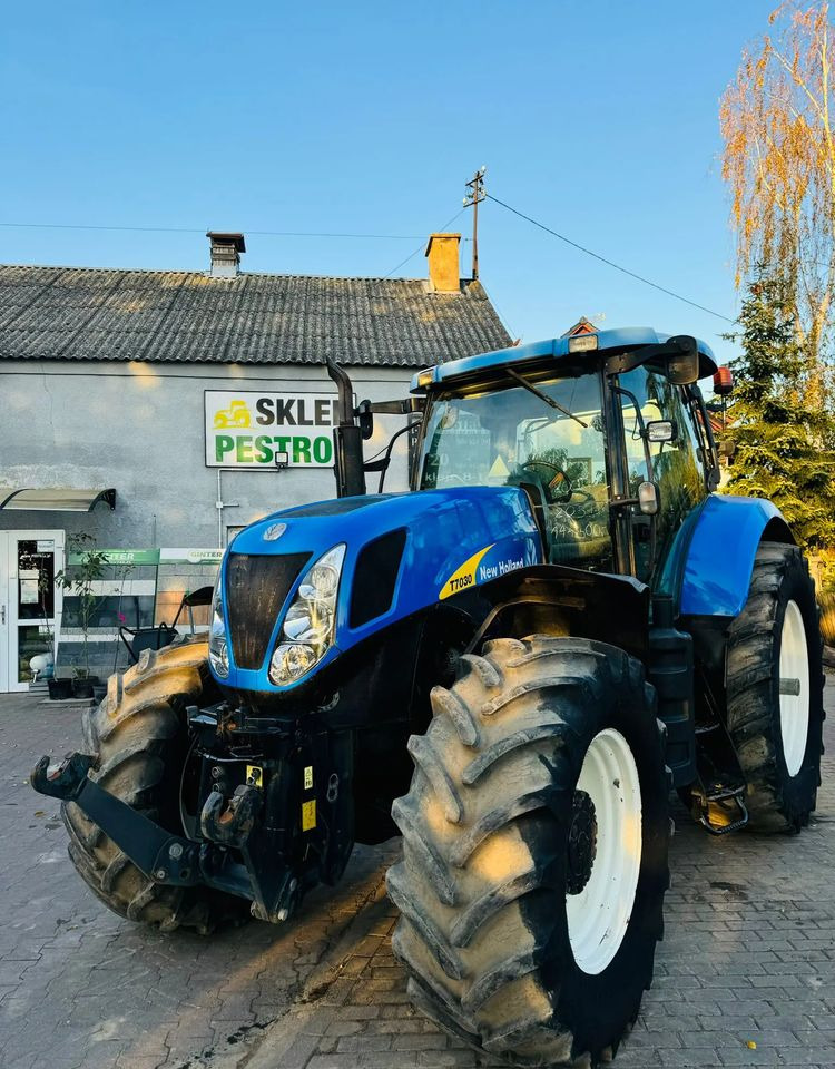 New Holland T7030 - Traktors: foto 4 New Holland T7030 - Traktors: foto 4