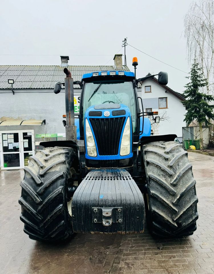 New Holland T8020 - Traktors: foto 5 New Holland T8020 - Traktors: foto 5