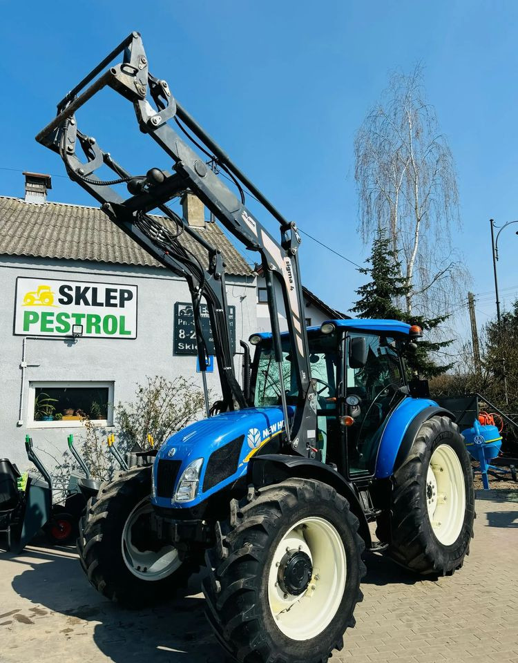 New Holland TD5.105 - Traktors: foto 4 New Holland TD5.105 - Traktors: foto 4