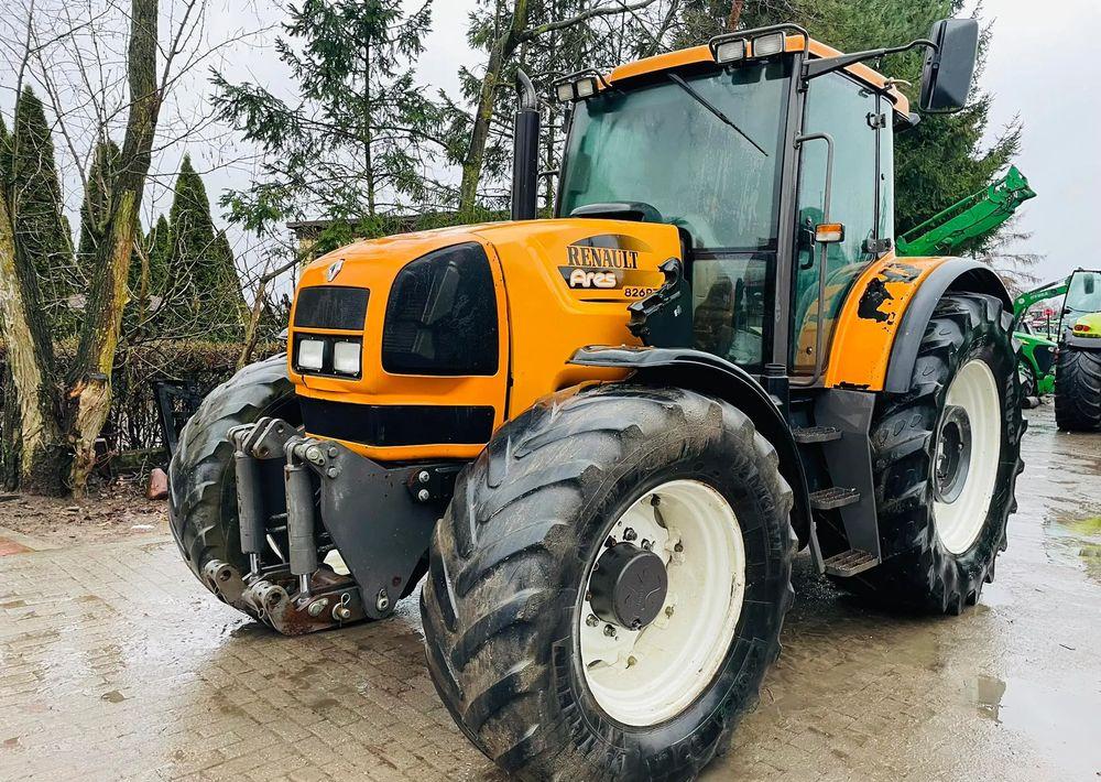 Renault Ares 826 RZ - Traktors: foto 2 Renault Ares 826 RZ - Traktors: foto 2