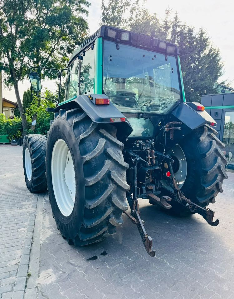 Valtra 8150 - Traktors: foto 4 Valtra 8150 - Traktors: foto 4