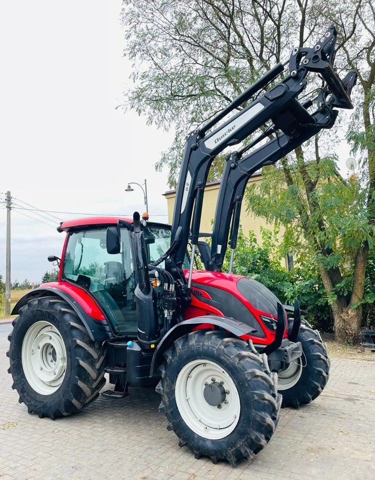 Valtra N104 - Traktors: foto 2 Valtra N104 - Traktors: foto 2