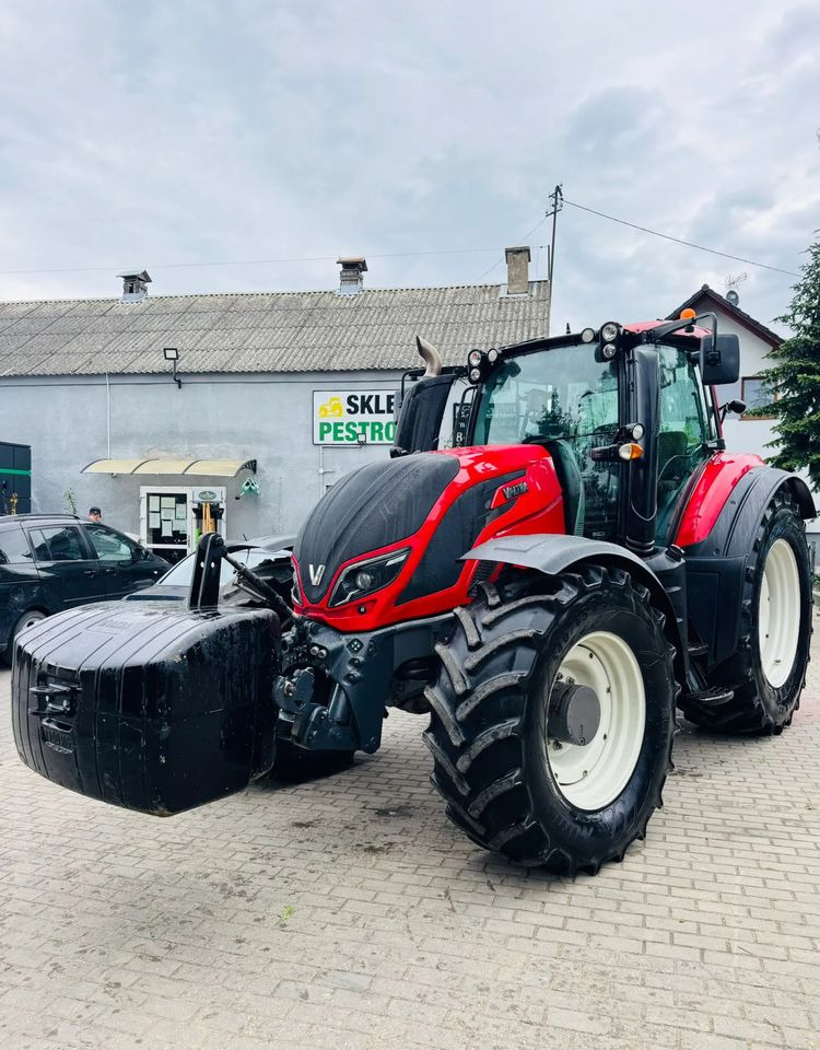 Valtra T234A - Traktors: foto 1 Valtra T234A - Traktors: foto 1