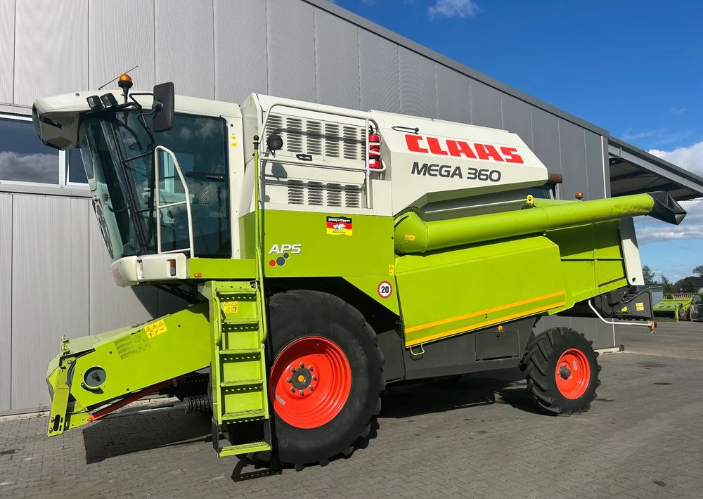 Claas Mega 360 - Labības kombains: foto 1 Claas Mega 360 - Labības kombains: foto 1