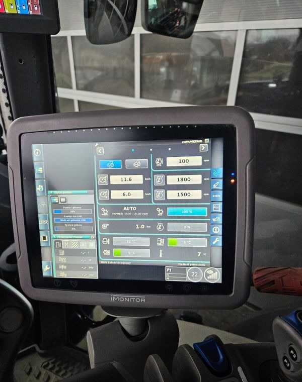 Deutz-Fahr Agrotron Warrior 7250TTV - Traktors: foto 5 Deutz-Fahr Agrotron Warrior 7250TTV - Traktors: foto 5