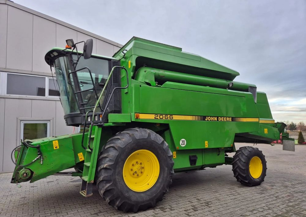 John Deere 2066 - Labības kombains: foto 4 John Deere 2066 - Labības kombains: foto 4