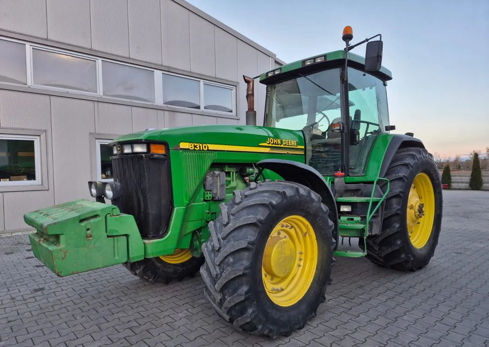 John Deere 8310 - Traktors: foto 4 John Deere 8310 - Traktors: foto 4