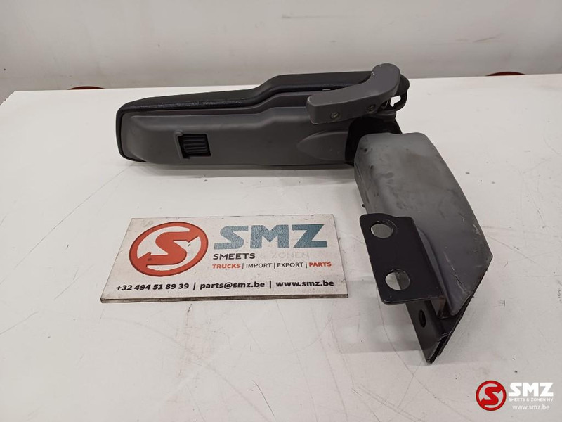 Caterpillar Armrest left Caterpillar - Kabīne un interjers - Kravas automašīna: foto 2 Caterpillar Armrest left Caterpillar - Kabīne un interjers - Kravas automašīna: foto 2