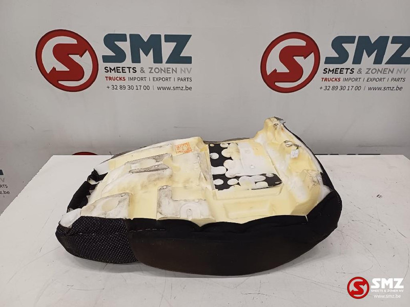 Caterpillar Backrest from seat Caterpillar - Kabīne un interjers - Kravas automašīna: foto 4 Caterpillar Backrest from seat Caterpillar - Kabīne un interjers - Kravas automašīna: foto 4