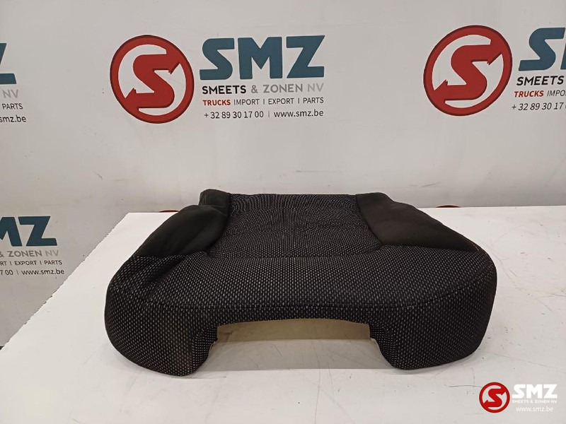 Caterpillar Cushionseat Caterpillar - Kabīne un interjers - Kravas automašīna: foto 2 Caterpillar Cushionseat Caterpillar - Kabīne un interjers - Kravas automašīna: foto 2