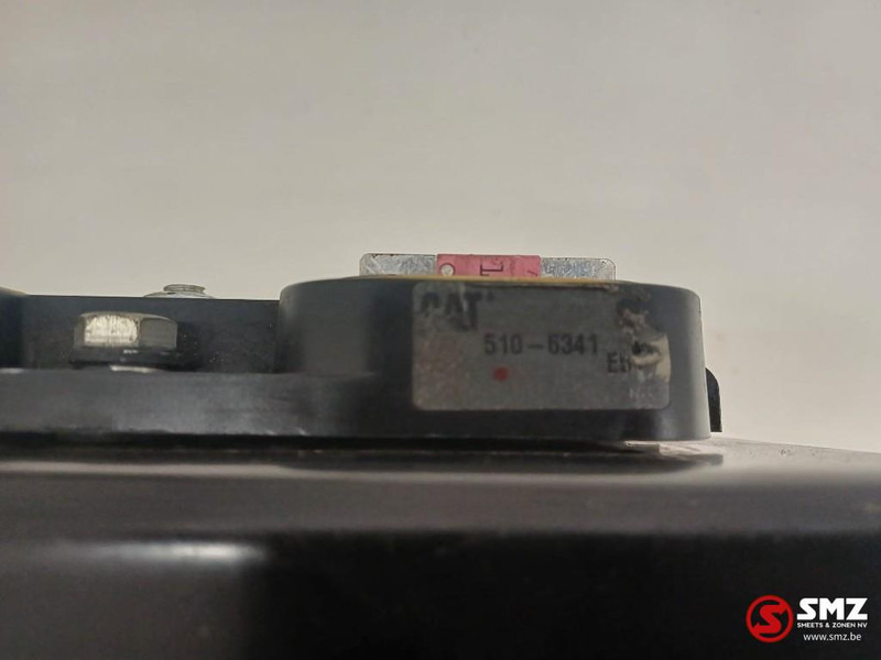 Caterpillar Fuse holder Caterpillar - Elektrosistēma - Kravas automašīna: foto 3 Caterpillar Fuse holder Caterpillar - Elektrosistēma - Kravas automašīna: foto 3