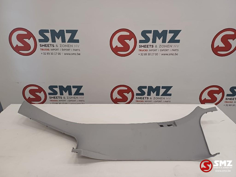 Caterpillar Lot of cabin parts Caterpillar - Kabīne un interjers - Kravas automašīna: foto 2 Caterpillar Lot of cabin parts Caterpillar - Kabīne un interjers - Kravas automašīna: foto 2