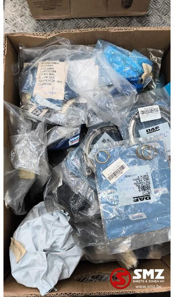 DAF Lot onderdelen DAF - Dzinējs un rezerves daļas - Kravas automašīna: foto 1 DAF Lot onderdelen DAF - Dzinējs un rezerves daļas - Kravas automašīna: foto 1