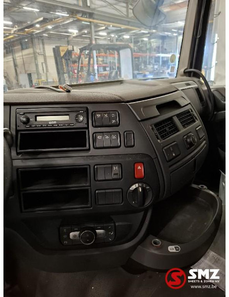 DAF Occ Cabine DAF XF106 facelift - Kabīne un interjers - Kravas automašīna: foto 5 DAF Occ Cabine DAF XF106 facelift - Kabīne un interjers - Kravas automašīna: foto 5