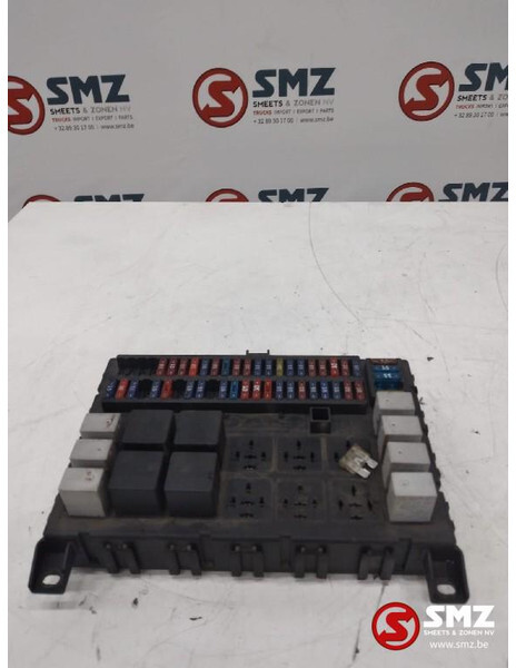 DAF Occ ECU zekeringskast DAF XF95 1452112 - Elektroniskais vadības bloks (ECU) - Kravas automašīna: foto 1 DAF Occ ECU zekeringskast DAF XF95 1452112 - Elektroniskais vadības bloks (ECU) - Kravas automašīna: foto 1