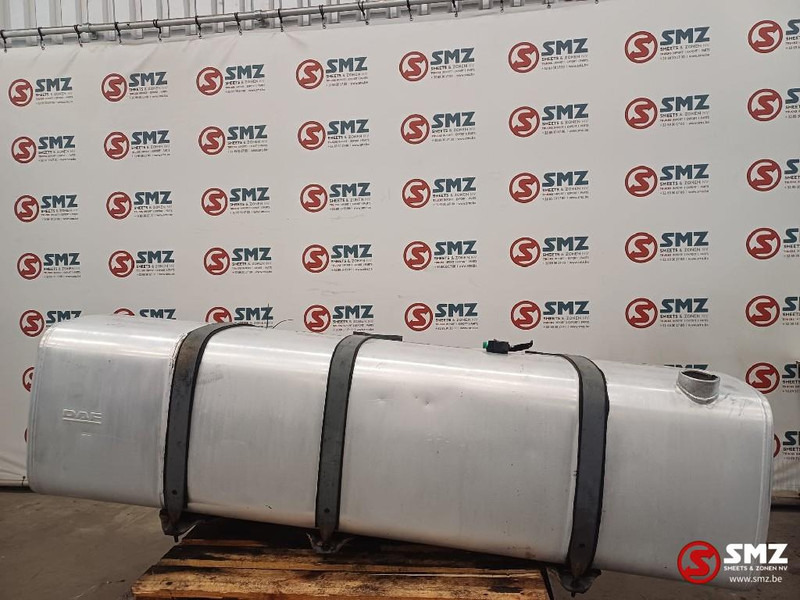 DAF Occ brandstoftank met steunen 850L DAF - Degvielas tvertne - Kravas automašīna: foto 1 DAF Occ brandstoftank met steunen 850L DAF - Degvielas tvertne - Kravas automašīna: foto 1