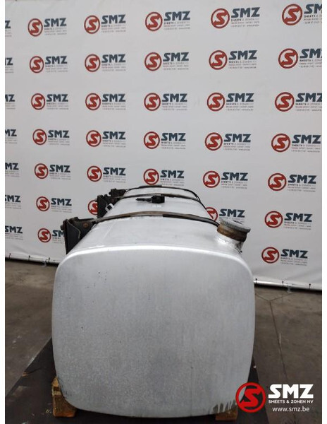 DAF Occ brandstoftank + steunen DAF XF 95 600L 1681833 - Degvielas tvertne - Kravas automašīna: foto 4 DAF Occ brandstoftank + steunen DAF XF 95 600L 1681833 - Degvielas tvertne - Kravas automašīna: foto 4