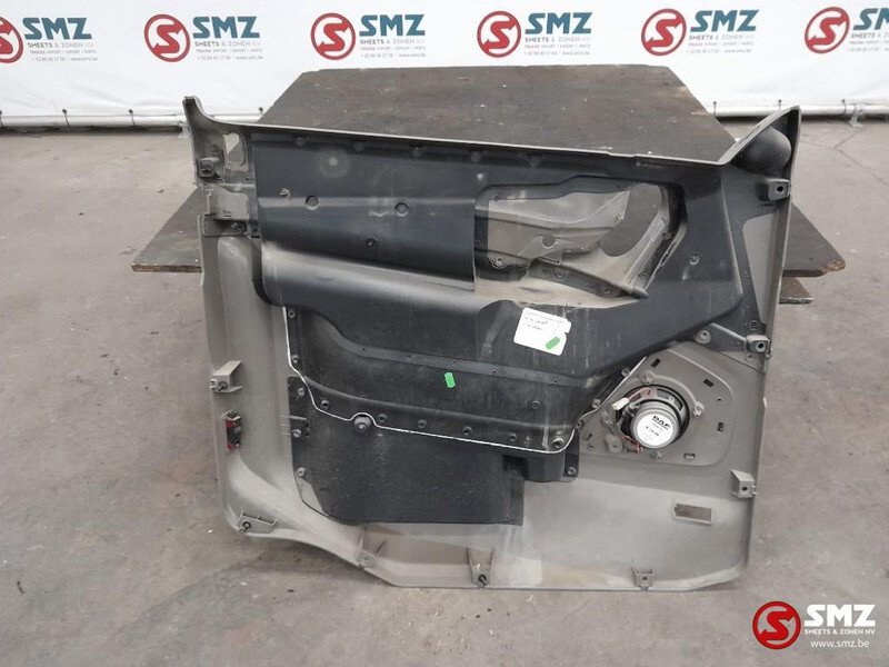 DAF Occ deurpaneel rechts DAF - Durvis un rezerves daļas - Kravas automašīna: foto 2 DAF Occ deurpaneel rechts DAF - Durvis un rezerves daļas - Kravas automašīna: foto 2