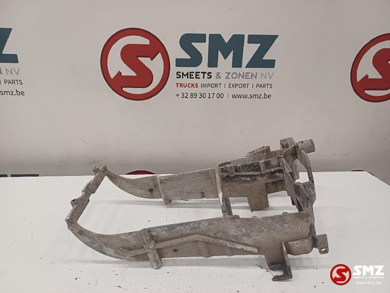 DAF Occ koplampsteun rechts DAF - Tuvās gaismas - Kravas automašīna: foto 1 DAF Occ koplampsteun rechts DAF - Tuvās gaismas - Kravas automašīna: foto 1