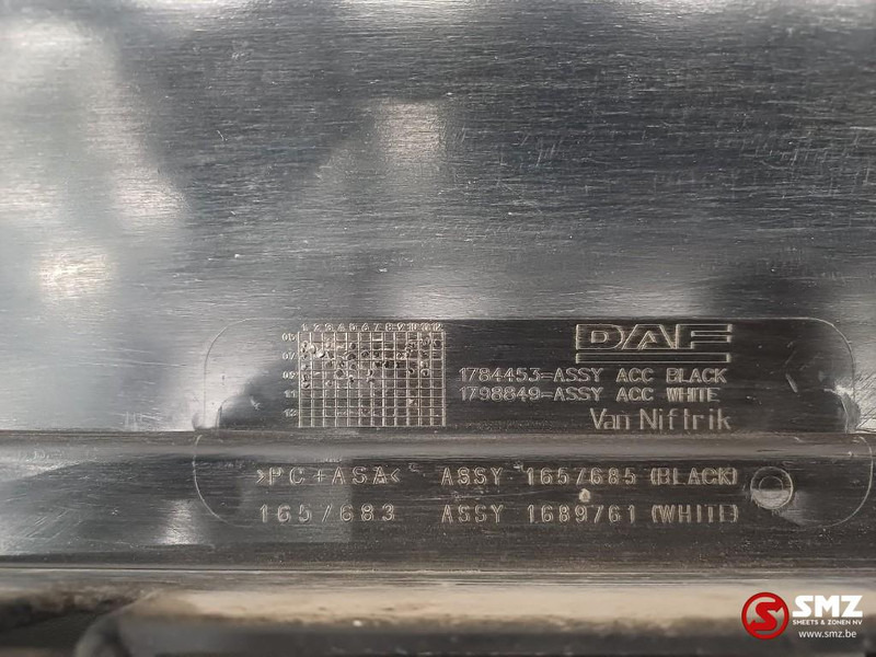 DAF Occ radiatorgrille DAF - Radiatora reste - Kravas automašīna: foto 3 DAF Occ radiatorgrille DAF - Radiatora reste - Kravas automašīna: foto 3