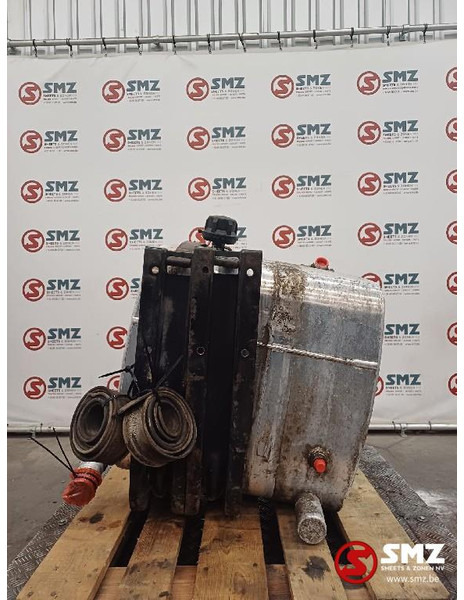 Diversen Occ hydraulische tank HT-200 Hydraultankar - Hidrauliskā tvertne - Kravas automašīna: foto 2 Diversen Occ hydraulische tank HT-200 Hydraultankar - Hidrauliskā tvertne - Kravas automašīna: foto 2