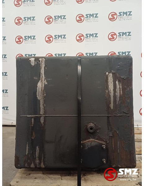 Hiab Occ hydraulische tank 200L Hiab - Hidrauliskā tvertne - Kravas automašīna: foto 2 Hiab Occ hydraulische tank 200L Hiab - Hidrauliskā tvertne - Kravas automašīna: foto 2