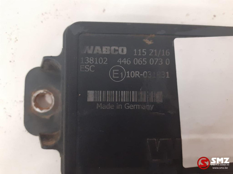 Iveco Occ ESC besturingseenheid Iveco - Elektroniskais vadības bloks (ECU) - Kravas automašīna: foto 4 Iveco Occ ESC besturingseenheid Iveco - Elektroniskais vadības bloks (ECU) - Kravas automašīna: foto 4