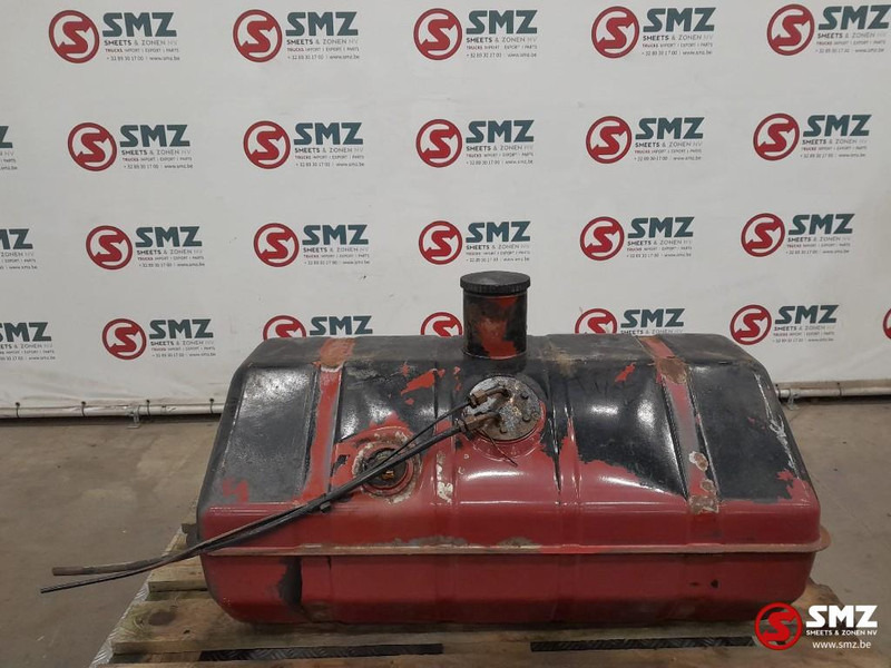Iveco Occ brandstoftank 130L Iveco - Degvielas tvertne - Kravas automašīna: foto 1 Iveco Occ brandstoftank 130L Iveco - Degvielas tvertne - Kravas automašīna: foto 1