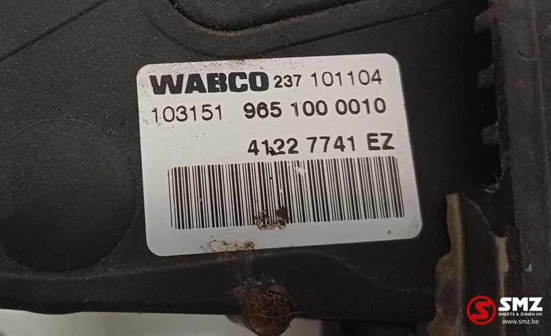 Iveco Occ gaspedaal + sensor Iveco - Kabīne un interjers - Kravas automašīna: foto 5 Iveco Occ gaspedaal + sensor Iveco - Kabīne un interjers - Kravas automašīna: foto 5