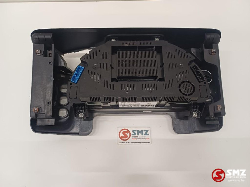Iveco Occ instrumentenpaneel Iveco - Mērinstrumentu panelis - Kravas automašīna: foto 2 Iveco Occ instrumentenpaneel Iveco - Mērinstrumentu panelis - Kravas automašīna: foto 2