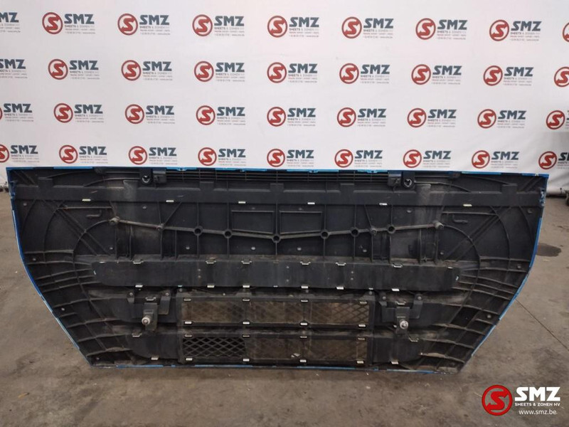 Iveco Occ voorgrille/ motorkap Iveco Stralis 504170809 - Radiatora reste - Kravas automašīna: foto 2 Iveco Occ voorgrille/ motorkap Iveco Stralis 504170809 - Radiatora reste - Kravas automašīna: foto 2