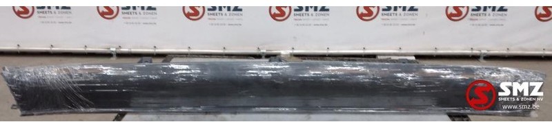 Iveco Onder spoiler Iveco Stralis - Aerodinamika/ Spoileris - Kravas automašīna: foto 2 Iveco Onder spoiler Iveco Stralis - Aerodinamika/ Spoileris - Kravas automašīna: foto 2