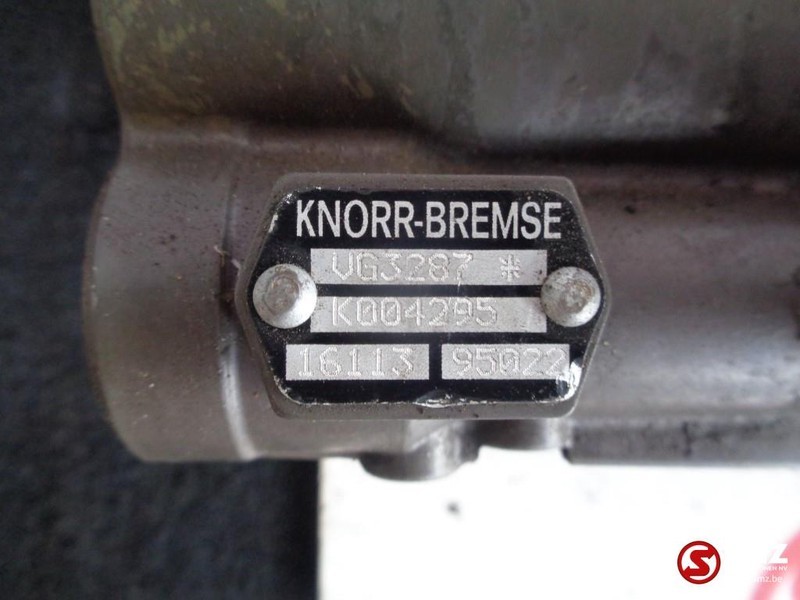 KNORR BREMSE Occ koppelingscillinder vg3287 - Sajūga cilindrs - Kravas automašīna: foto 4 KNORR BREMSE Occ koppelingscillinder vg3287 - Sajūga cilindrs - Kravas automašīna: foto 4