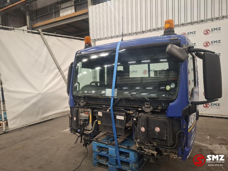 MAN Occ Cabine compleet MAN TGS RHD - Kabīne un interjers - Kravas automašīna: foto 4 MAN Occ Cabine compleet MAN TGS RHD - Kabīne un interjers - Kravas automašīna: foto 4