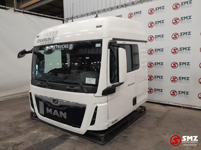MAN Occ Cabine compleet MAN TGX EURO 6 - Kabīne un interjers - Kravas automašīna: foto 3 MAN Occ Cabine compleet MAN TGX EURO 6 - Kabīne un interjers - Kravas automašīna: foto 3