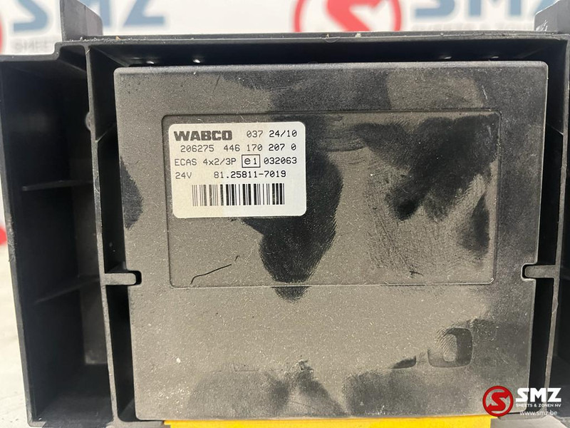MAN Occ ECAS 4x2 regeleenheid MAN - Elektroniskais vadības bloks (ECU) - Kravas automašīna: foto 2 MAN Occ ECAS 4x2 regeleenheid MAN - Elektroniskais vadības bloks (ECU) - Kravas automašīna: foto 2