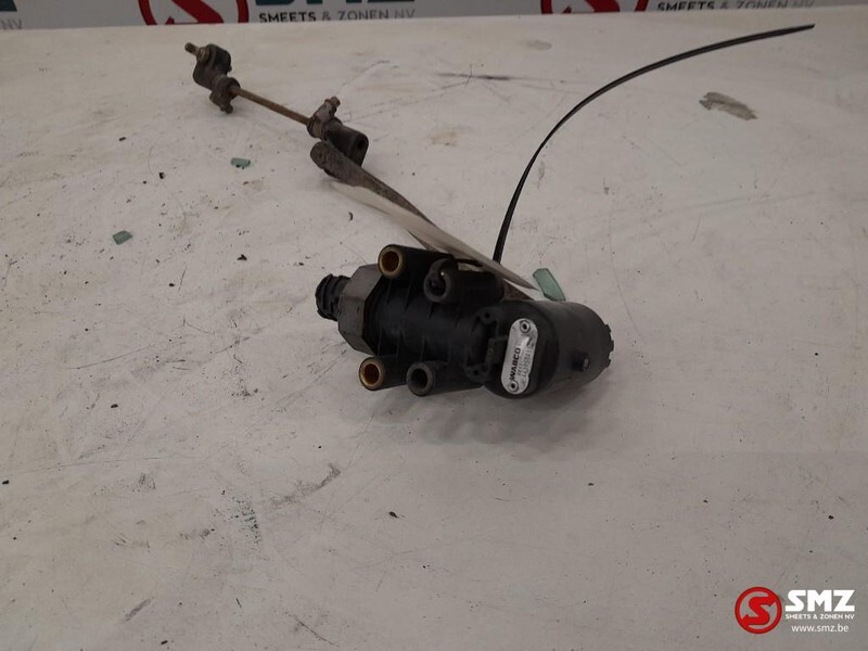 MAN Occ ECAS hoogtesensor luchtvering MAN F2000 441050 - Elektroniskais vadības bloks (ECU) - Kravas automašīna: foto 1 MAN Occ ECAS hoogtesensor luchtvering MAN F2000 441050 - Elektroniskais vadības bloks (ECU) - Kravas automašīna: foto 1