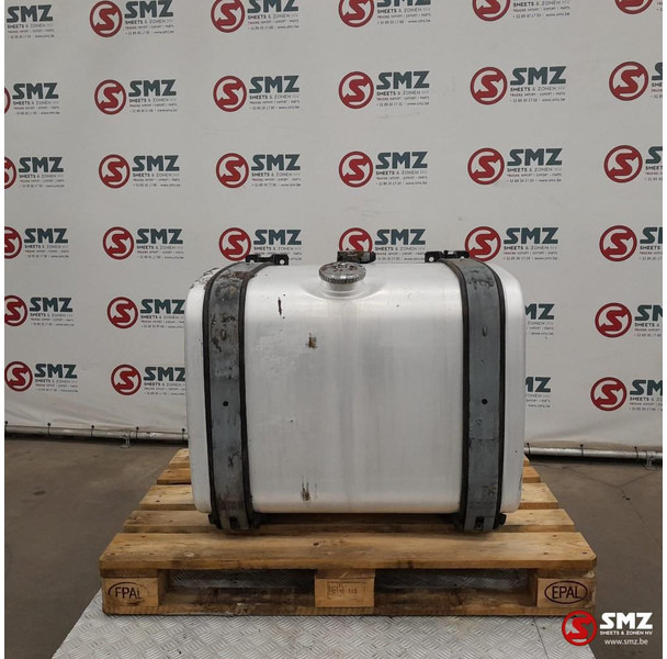 MAN Occ brandstoftank 330L + brandstofniveausensor + s - Degvielas tvertne - Kravas automašīna: foto 1 MAN Occ brandstoftank 330L + brandstofniveausensor + s - Degvielas tvertne - Kravas automašīna: foto 1