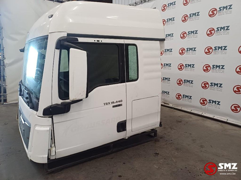 MAN Occ cabine MAN TGX euro 6 - Kabīne un interjers - Kravas automašīna: foto 4 MAN Occ cabine MAN TGX euro 6 - Kabīne un interjers - Kravas automašīna: foto 4