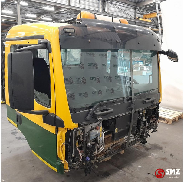 MAN Occ cabine RHD MAN TGS - Kabīne un interjers - Kravas automašīna: foto 3 MAN Occ cabine RHD MAN TGS - Kabīne un interjers - Kravas automašīna: foto 3