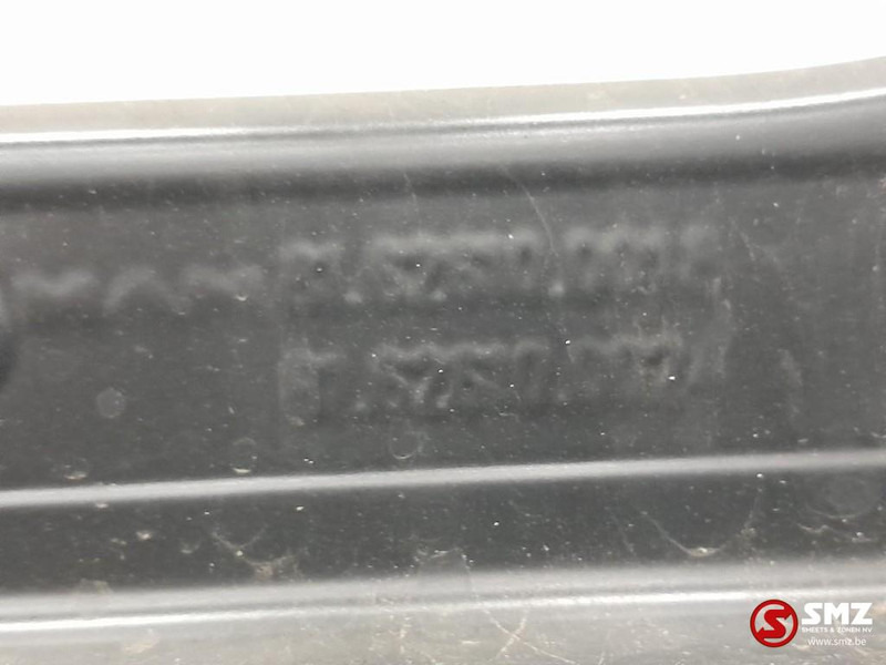 MAN Occ deurverlenging rechts MAN - Durvis un rezerves daļas - Kravas automašīna: foto 3 MAN Occ deurverlenging rechts MAN - Durvis un rezerves daļas - Kravas automašīna: foto 3